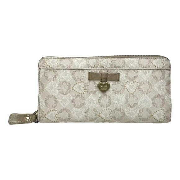 Coach Zippy Heart Wallet - Picture 1 of 15